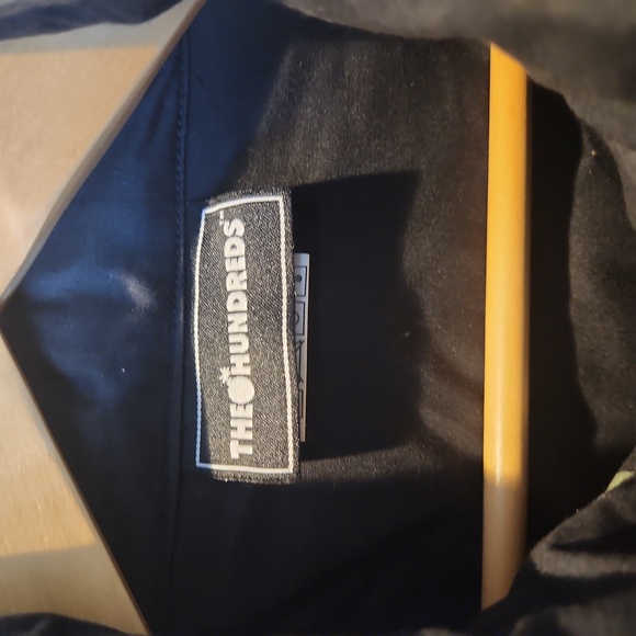 The Hundreds Lightweight Camo Jacket EUC - Picture 2 of 7